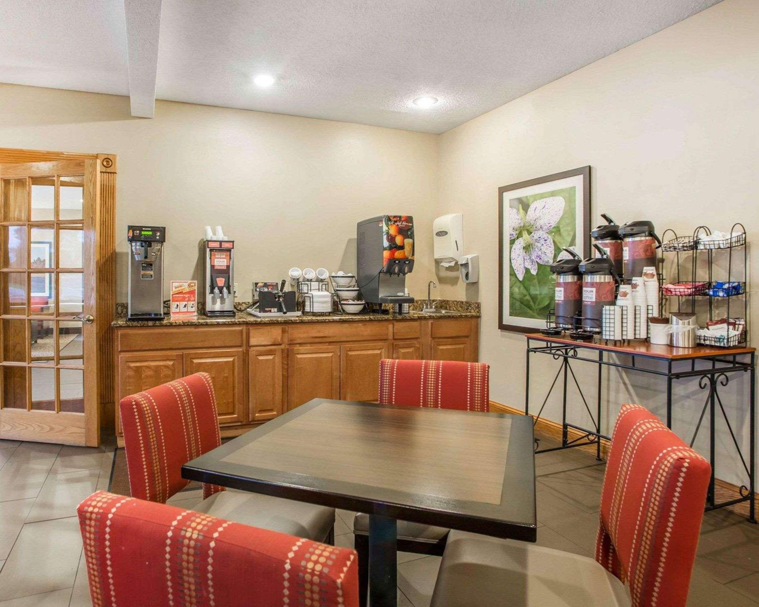 Comfort Inn Rhinelander Экстерьер фото